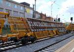 Weichentransportwagen WTW 846 der Bahnbaugruppe eingereiht in den Bauzug mit dem die MY 1138 durch den Hamburger Hauptbahnhof dieselte.