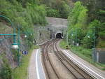 Von der Fussgngerbrcke in Oberhof fotografierte ich den Ausfahrbereich Richtung Brandleitetunnel.Aufgenommen am 27.Mai 2020.