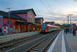   ET 426 055-3 der S-Bahn Köln hat als S12 von Köln kommend am Abend des 15.09.2018 den Bahnhof Au (Sieg) erreicht.