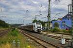 Auf der Linie RE6 im RRX-Vorlaufbetrieb ist 462 057 von National Express am 29.07.22 auf dem Weg in Richtung K�ln und durchf�hrt hier gerade Brackwede.