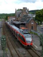 644 556 steht mit zwei weiteren Talenten am 7.8.2013 als RE 12 nach Kln in Gerolstein.