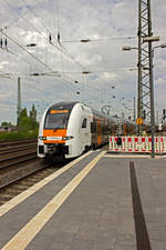 Die brandneuen und noch nicht abgenommenen Desiro HC-Triebzge 462 028 und 462 029 waren am 24.04.19 auf berfhrungsfahrt unterwegs und pausierten um die Mittagszeit kurch in Hamm, hier bei der