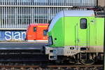 Billig-Zug VS S-Bahn Hannover am 11.01.2020 in Hannover Hbf.