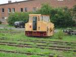 ASF-Akku-Schleppfahrzeug im schlechten Zustand gesehen am 15.08.10 im Bahnhof Meyenburg