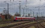 Eine Dosto-Garnitur aus Mnster erreicht als RE2 nach Dsseldorf den Hauptbahnhof von Wanne-Eickel.