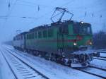 WAB61(142 118-9)+DP52 142 134-6 kurz nach ihrer Ankunft aus Stendal-Niedergnre.Aufgenommen am 16.12.10 im Bahnhof Rostock-Bramow