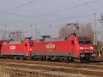 152 053-5+Schwester wartet auf die Ausfahrt in Hhe ehemalige Aufsicht WRS.(26.02.2011)