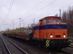 Auch am Wochenende muss die RFH-V60 arbeiten hier steht sie mit dem Leerzug von Stendal-Niedergrne im Bahnhof Rostock-Bramow.(05.03.2011)