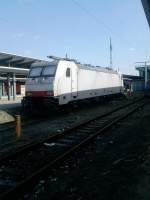 186 239-0 wartet auf ihren nchsten Einsatz im Rostocker Hbf.22.03.2011