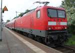 Wieder ist eine 143er ausgefallen und 114 009- hatte die Aufgabe ihre S2 von Warnemnde nach Gstrow aus dem Bahnhof Rostock-Bramow zu schieben.(18.05.2011)