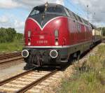 V 200 116 mit DPE91422 von Warnemnde nach Rostock Hbf bei der Einfahrt im Rostocker Hbf.(25.06.2011)