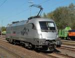 ES 64 U2-100 beim Rangieren im Bahnhof Rostock-Bramow.30.09.2011