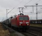 145 072-5 mit LKW-Walter von WRS(Rostock-Seehafen)nach   AHBI(Hamburg-Billwerder)bei durchfahrt in WRD(Rostock-Dierkow)20.01.2012