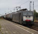 ES 64 F4-201 mit Kesselzug von Rostock-Seehafen nach   Grokorbetha bei der Durchfahrt in Rostock-Dierkow.07.09.2012