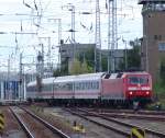 IC1861 von Hamburg-Altona Richtung Seebad Heringsdorf/Ostseebad Binz bei der Einfahrt um 14.58 Uhr im Rostocker Hbf(03.09.10)