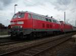 218 315 leistete 101 024 am 12.Juni 2009 mit dem IC Binz-Karlsruhe in Bergen/Rgen Vorspann.