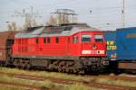 233 285-6 mit 52978 von Rostock-Seehafen nach Eberswalde bei der Ausfahrt im Haltepunkt Rostock-Hinrichsdorfer Str.19.10.2012