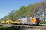 247 902-0 RTS mit einen kurzen Bauzug auf den Weg in Richtung Hamburg. Tostedt - Dreihausen den 26.04.2025.