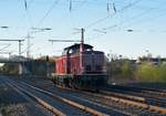 Nachschuß auf die 212 370-1 der EFW bei der Ausfahrt in Ratingen-Lintorf am Montag den 27.3.2017.