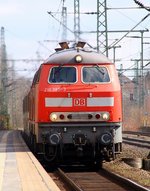 218 385-3 und 362-2 mit Umleiter-IC auf dem Weg nach Westerland bei der Einfahrt in Schleswig.