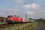 DB 1218 385-3 und 833-2 mit dem IC 2374 ebenfalls aus Hamburg bzw Frankfurt(Main)Hbf kommend festgehalten bei der Einfahrt in Niebüll.