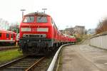 DB 218 329-1,330-9,339-0 und 453-9 inzwischen alle mit neuen HU's, aufgenommen von einem Parkplatz am Bw Kiel.