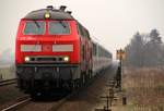 DB 218 386-1 und 372-1 mit dem IC 2311 nach Stuttgart wegen Bauarbeiten in Stedesand im Gegengleis mit +15 unterwegs...hier bei der Einfahrt in Langenhorn.