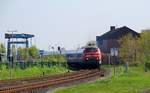 DB 218 381-2/REV/HBX/18.03.09)und 218 397-8(REV/HBX/22.01.09) mit dem IC 2310 nach Westerland passieren gerade das ESTW Husum(Hf).