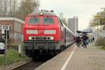 DB 218 834-0(ex 218 367-1, REV/06.05.13) mit dem IC 2375 nach Karlsruhe.