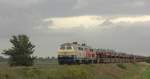 RPRS 218 466-1 und 218 307-7 mit SyltShuttle gen Westerland, Bü Triangel bei Niebüll 12.09.2020