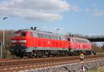 Die heute in Niebüll eingetroffenen Gastloks DB 218 483 + 218 484 des Bw Karlsruhe wurden auf dem Stumpfgleis an der der Autoverladung abgestellt 15.4.2021