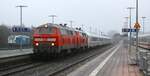 DB 218 837-3 und 366-3 mit dem Leerpark für den IC 2375 auf dem Weg nach westerland.