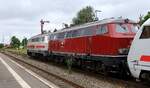 DB 218 341 + 838 rangieren 2 IC Wagen im Bhf Niebll.