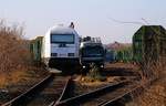 NRS(NordicRailService) 223 143-9 steht hier mit ihren Holzwagen zur Beladung in Flensburg-Weiche, dies sind die einzigen verbliebenen Ladegleise in Weiche die nicht dem Abrisswahn zum Opfer fielen.