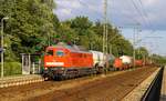 DB 232 230-3(REV/BCS X/07.05.15)mit dem Abend-Umleiter EZ 47416 dieselt hier mit freundlichem Pfiff gemütlich durch Schleswig.