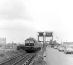 DR 132 386-4(LTS 0621, 1976, ab 1992 232 386-3, ++ 2007 TSR) Ziegelgrabenbrücke 14.07.1978