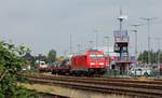 DB 245 022-9 mit einem AS aus Westerland nach der Ankunft in Niebüll.