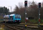 Paribus/NAH.SH/NOB 1245 214-2 als Schublok einer NOB nach Hamburg-Altona verlsst hier Husum.