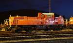 DB 261 053-3(REV/VTLT/12.10.2011)hält Nachtruhe im Bahnhof Montabaur.