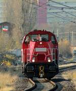 DB 261 037-6 mit neuer HU REV/AM/30.10.18 kommt hier Richtung Hbf Lübeck gedieselt.