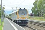 SGL V500.06 mit SpezialContainertragwagen am Haken in Kochendorf gen Bad Friedrichshall Hbf fahrend.29.7.2023