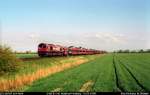 DB Testwochen...HGK DH 61 mit SyltShuttle Bü Südergotteskoog 13.05.2005(DigiScan 022)