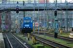 Sie kam zum tanken und übernahm dann einen Holzzug der im Lübecker Gbf stand, OHE 1028/1273 001-8 aufgenommen im Vorfeld des Lübecker Hbf.