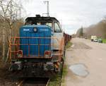 Verkehrsbetriebe Peine-Salzgitter  1701 (1277 101-2,Unt/VPS/20.12.11)wurde in die Ladestrasse im Bhf Jübek rangiert und wartet dort nun auf die LKW's die den Dünger-Kalk entladen.