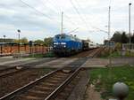 218 055-2  Schlupf  der PRESS mit Schadzug in Chorin/Brandenburg am 22.10.2019.