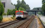 AKN VT 42+52(VTA und VT2E)kurz vor dem Halt im Bhf Tanneneck bei Quickborn/Hamburg.