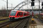 DB Regio SH 648 001-5/501-4 wird gerade bereit gestellt.