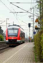 RBSH Lint 0648 338/838 verlässt hier Jübek Richtung Kiel, nächster Halt in ca 8min ist Schleswig.