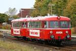 AKN VT 3.09(798 309-0, REV/AKN KTK/29.11.12)und AKN VT 3.08(798 308-2, REV/AKN KTK/29.03.12) als Sonderzug anlässlich der  Husumer Krabbentage  bei der Einfahrt in den Husumer Bahnhof(Bild 2).