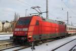 101 118-8 mit IC 2376 von Karlsruhe Hbf nach Ostseebad Binz im Rostocker Hbf.11.02.2012